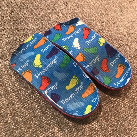 🍁FREE WITH PURCHASE!! Powerstep 3/4" Insole for kids - Picture 1 of 6